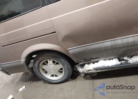 2000 GMC Safari Sl z USA, uszkodzony, nr VIN 1GKDM19W7YB522096